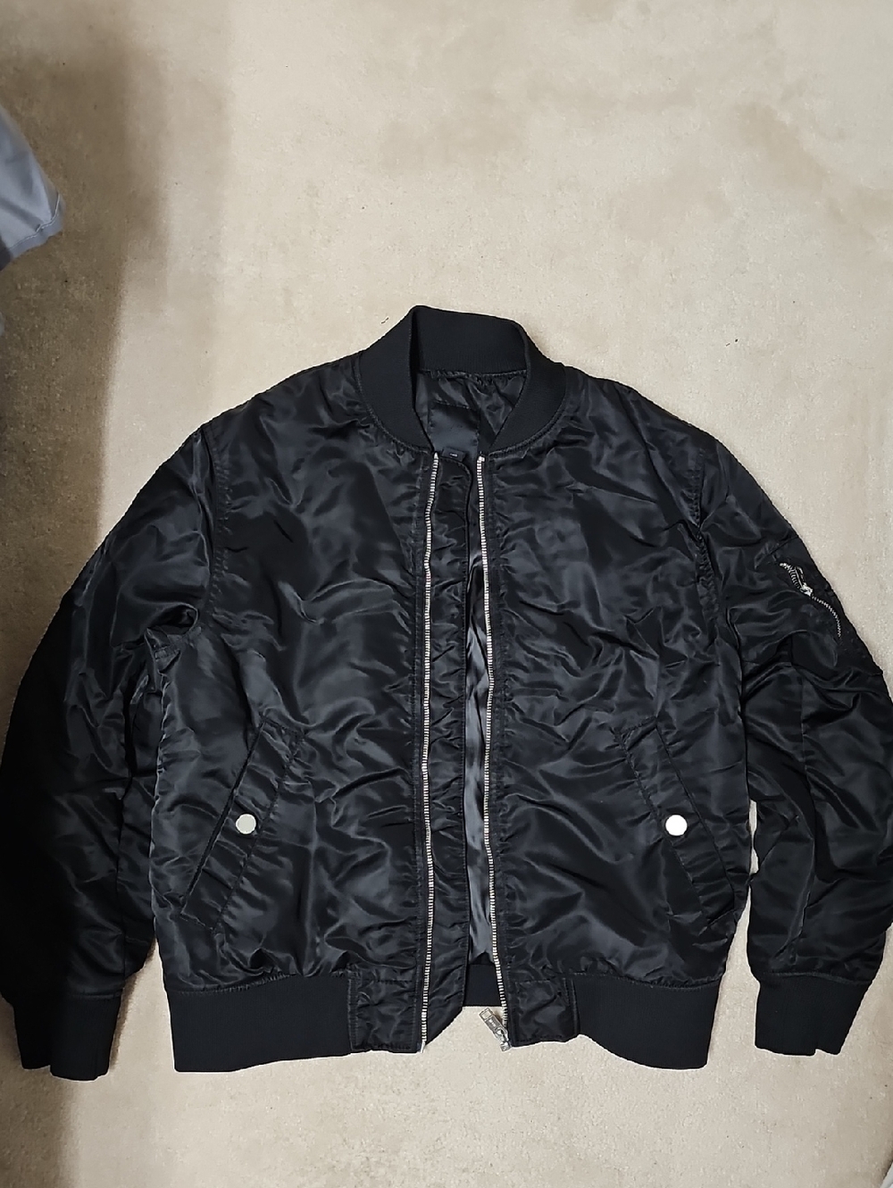H&M Men's Black Bomber Jacket - Classic Lightweight Coat